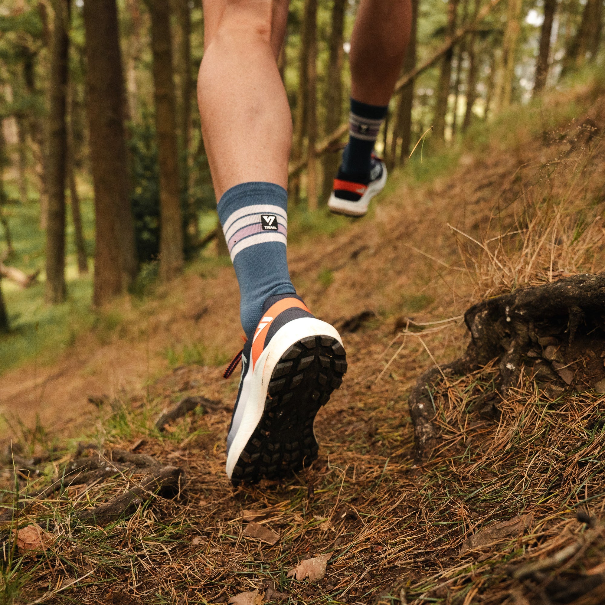 Versus Misty Lake Trail Run Crew Socks - Image 4